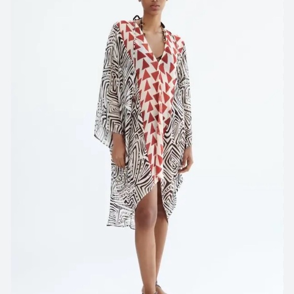 Zara Asymmetrical Kaftan - Picture 6 of 12